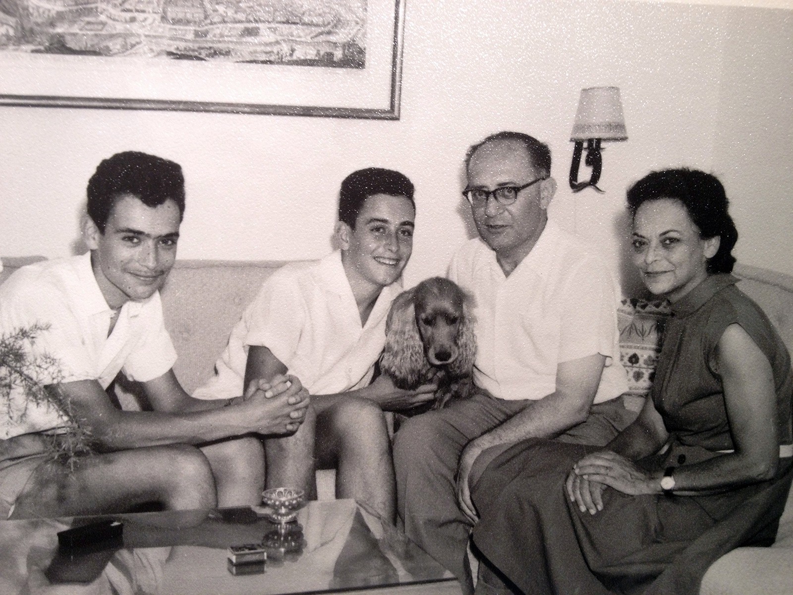 The Yahil family around 1960: Amos, Jonathan, Chaim, and Leni © Private collection.